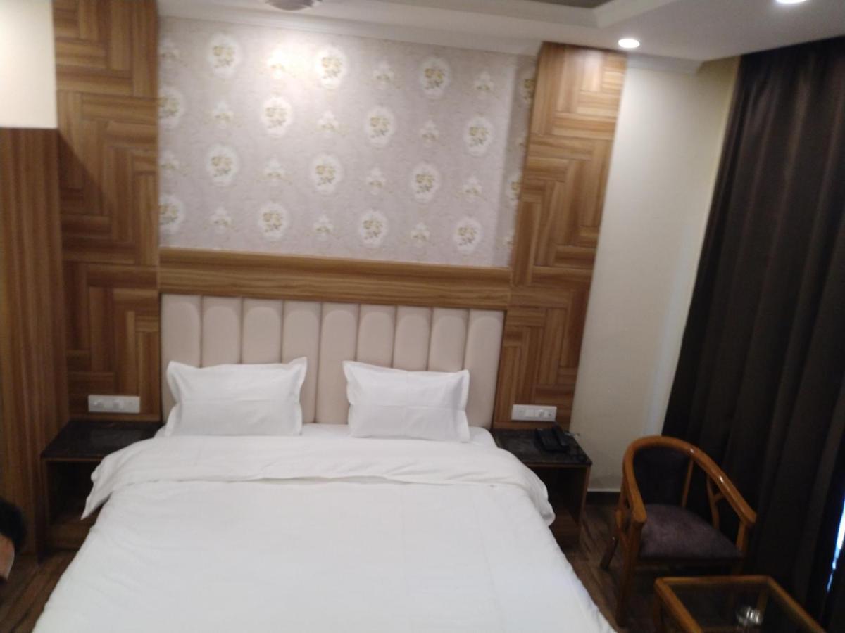 Pinnacle Vesta Homestay 穆索里 外观 照片