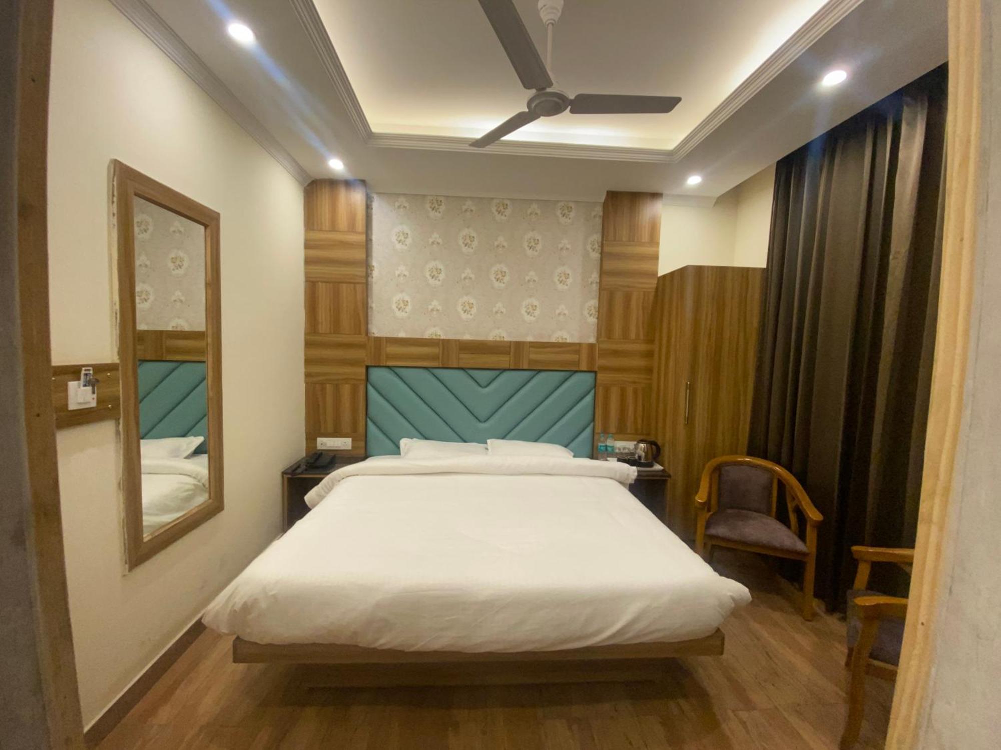 Pinnacle Vesta Homestay 穆索里 外观 照片