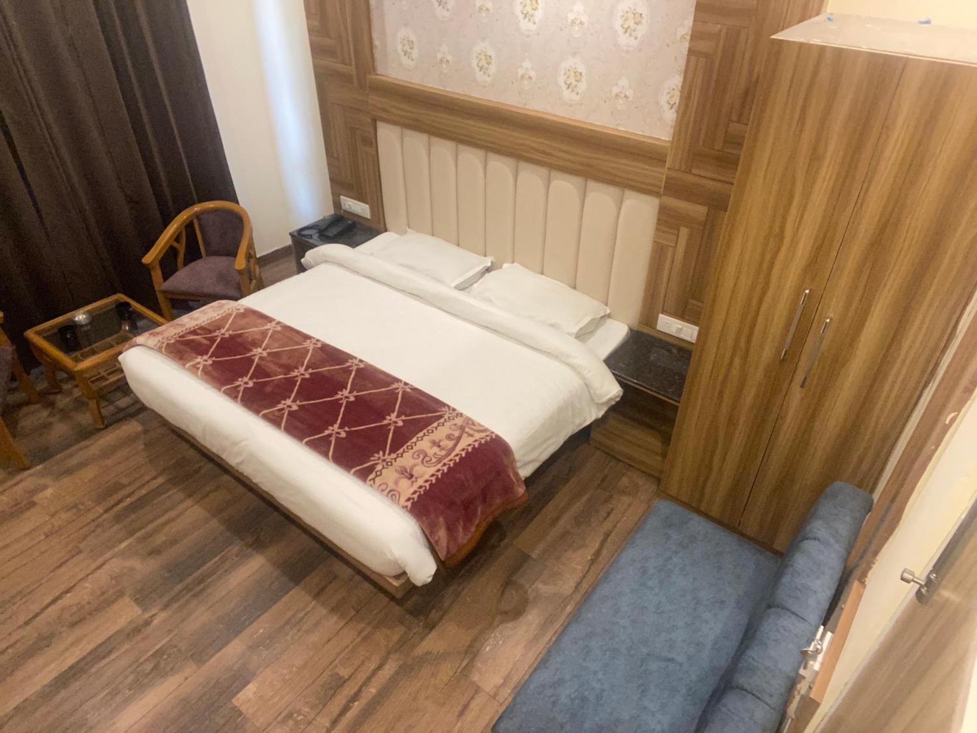 Pinnacle Vesta Homestay 穆索里 外观 照片