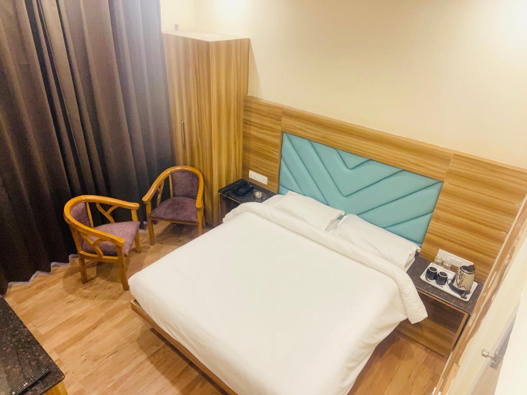 Pinnacle Vesta Homestay 穆索里 外观 照片